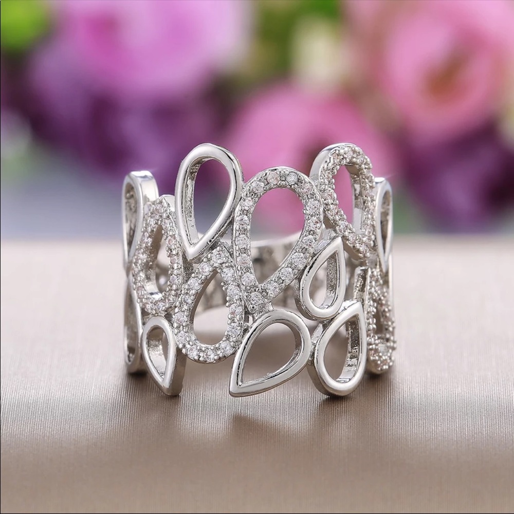 New Women’s 925 Stamped Water Drop Diamond Ring - Picture 3 of 6